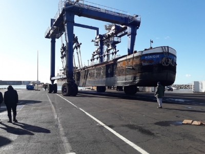 Monique3.jpg (203.64 Kio) Vu 2333 fois Monique3.jpg