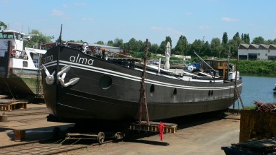 Alma02.jpg