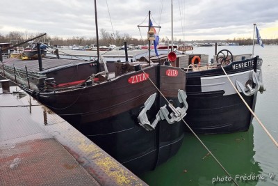 ZITA + HENRIETTE Freistett 2023-12-28 (1).jpg (229.45 Kio) Vu 2149 fois ZITA + HENRIETTE Freistett 2023-12-28 (1).jpg