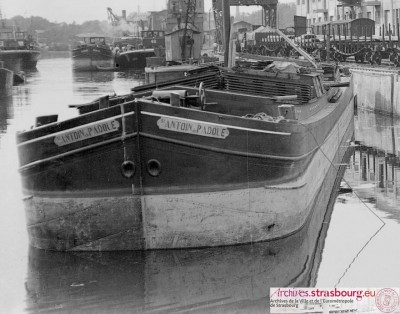 SAINT ANTOINE DE PADOUE archives Strasbourg (det).jpg (227.8 Kio) Vu 1601 fois SAINT ANTOINE DE PADOUE archives Strasbourg (det).jpg