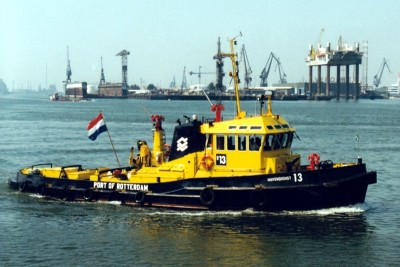 Havendienst 13 Botlek24052001©LeoS.jpg