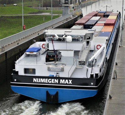 Nijmegen-Max-4-15-12-2020-Sambeek (2).jpg (143.94 Kio) Vu 558 fois Nijmegen-Max-4-15-12-2020-Sambeek (2).jpg