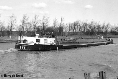 HUNZE - photo coll. Harry de Groot (2).jpg