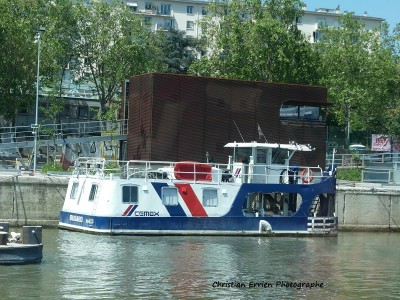 Busard port amont périph Paris2 - Copie.JPG