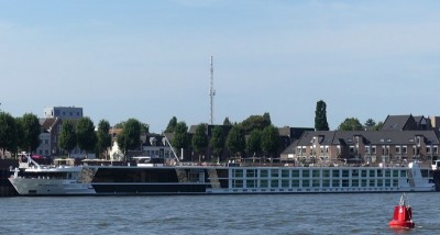 The-Gentleman-2-27-08-2024-Nijmegen.JPG (100.23 Kio) Vu 555 fois The-Gentleman-2-27-08-2024-Nijmegen.JPG