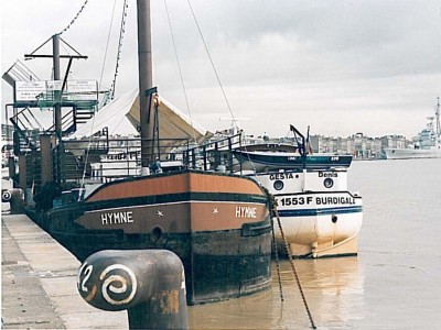 Hymne 301.JPG (226.02 Kio) Vu 1476 fois Hymne 301.JPG