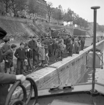 ce-type-d-operation-attire-toujours-de-nombreux-spectateurs-et-comme-souvent-ce-sont-les-plus-jeunes-qui-semblent-les-plus-curieux.jpg (395.94 Kio) Vu 297 fois ce-type-d-operation-attire-toujours-de-nombreux-spectateurs-et-comme-souvent-ce-sont-les-plus-jeunes-qui-semblent-les-plus-curieux.jpg