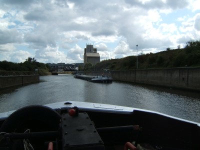 Ecluse de Floriffoux-SanRemo (3).JPG (131.35 Kio) Vu 3422 fois Ecluse de Floriffoux-SanRemo (3).JPG