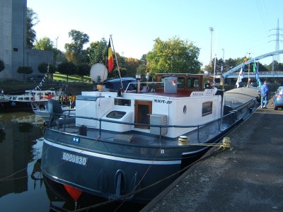 2008_0927x20023.JPG (188.85 Kio) Vu 3913 fois 2008_0927x20023.JPG