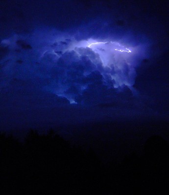 PICT1682ORAGE.jpg (84.06 Kio) Vu 2493 fois PICT1682ORAGE.jpg