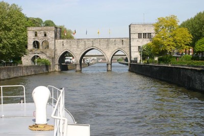 Pont_des_Arches_Tournai.JPG (97.72 Kio) Vu 6254 fois Pont_des_Arches_Tournai.JPG