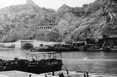 l'estaque tunnel du rove .jpg (43.78 Kio) Vu 1144 fois l'estaque tunnel du rove .jpg