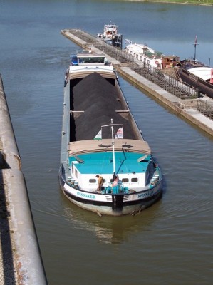 SpinnakerEcluseIttre.jpg (96.05 Kio) Vu 5667 fois SpinnakerEcluseIttre.jpg