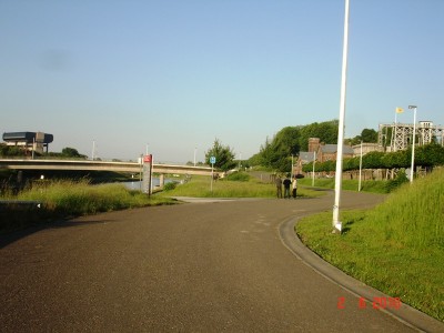 vue du nouveau et ancien ascenseur.JPG