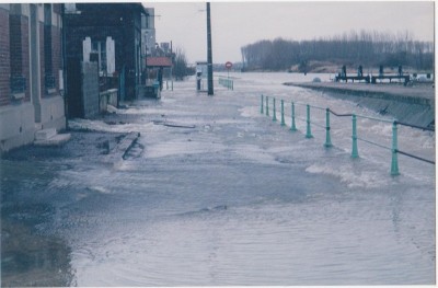 photo 05 001.jpg (134.17 Kio) Vu 2505 fois photo 05 001.jpg