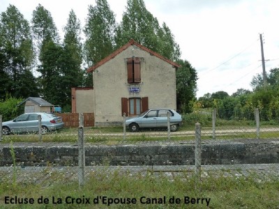 'Epouse Canal de Berry.JPG