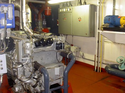 moteurs 004.JPG
