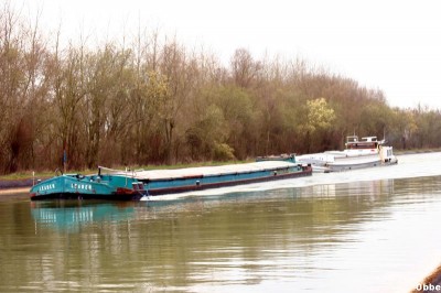 Coluche Leader 02_1.jpg (81.01 Kio) Vu 4806 fois Coluche Leader 02_1.jpg