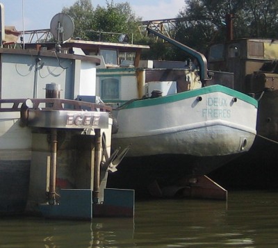 deux freres-ar.jpg