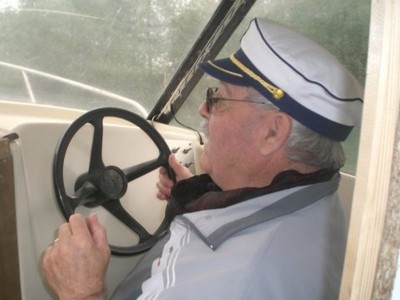 mise a l'eau du johanna.jpg (67.37 Kio) Vu 2752 fois mise a l'eau du johanna.jpg