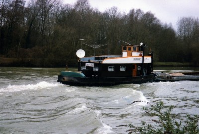 bourg dans le chenal marolles - Copie.jpg