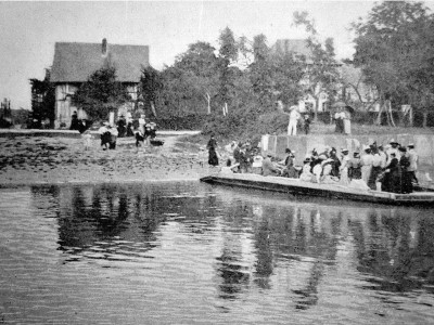 Bac de Jumièges années 1900 [800x600].jpg