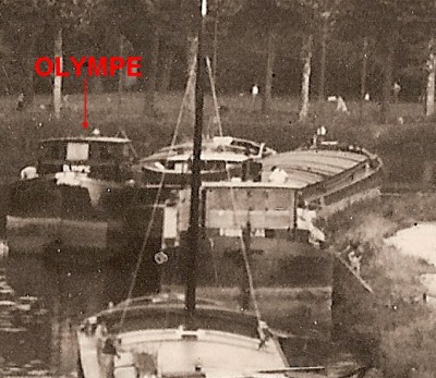 Lille - La Deûle - Vue panoramique (détail bateaux anoté).jpg (355.82 Kio) Vu 6925 fois Lille - La Deûle - Vue panoramique (détail bateaux anoté).jpg