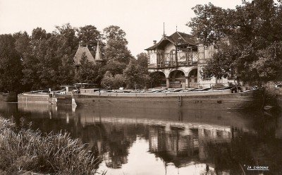 Sarreguemines (Moselle) - Le casino de la faïencerie [vagus].jpg