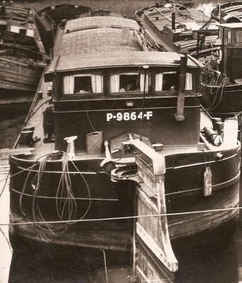 Longueil-Annel - bateaux en attente au chantier (détail gros num) [vagus].jpg