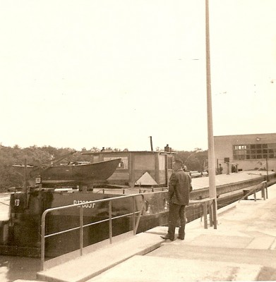 grande écluse Réchicourt (2).jpg (132.29 Kio) Vu 7898 fois grande écluse Réchicourt (2).jpg