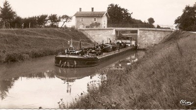 St-Sauveur (Côte d'Or) - THEOULE.jpg (358.01 Kio) Vu 8115 fois St-Sauveur (Côte d'Or) - THEOULE.jpg