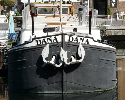 dana-nezrd.JPG