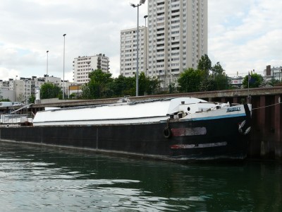 audrey-av.JPG