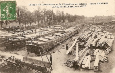 01 - 26B - Chantier de construction et réparations de bateaux - veuve Broutin - Laneuveville-devant-Nancy.jpg (965.46 Kio) Vu 28028 fois 01 - 26B - Chantier de construction et réparations de bateaux - veuve Broutin - Laneuveville-devant-Nancy.jpg