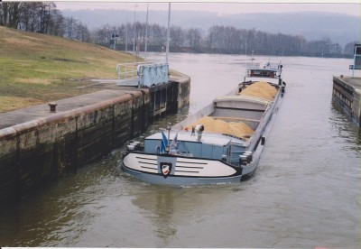 angola 001 red.jpg (159.14 Kio) Vu 7613 fois angola 001 red.jpg