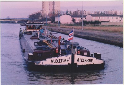 auxerre 001 red.jpg