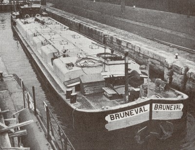 Revue de la navigation intérieure et rhénane - 10 juin 1961 - BRUNEVAL (dét).jpg