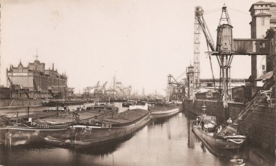 Strasbourg - Port du Rhin - Bassin du Commerce (vagus).jpg