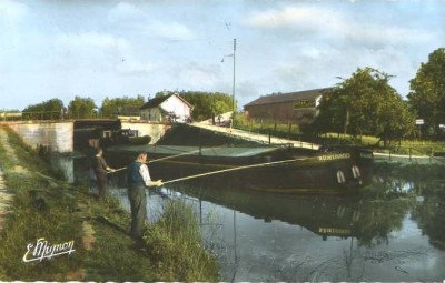 TONNERRE 89.jpg (40.18 Kio) Vu 1171 fois TONNERRE 89.jpg