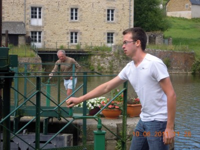 SON COPAIN DE Meneac 06.2011 ECLUE DE JOSSELIN .jpg (226.3 Kio) Vu 1532 fois SON COPAIN DE Meneac 06.2011 ECLUE DE JOSSELIN .jpg