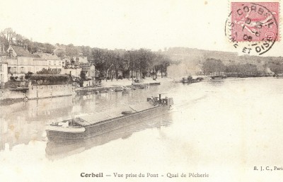 Corbeil - Vue prise du pont - Quai de la Pêcherie (vagus).jpg