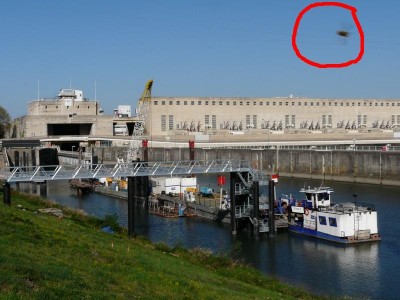 tenace+barges.JPG