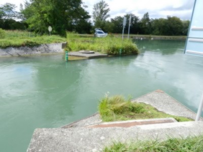 Canal de Huningue.JPG (165.66 Kio) Vu 2661 fois Canal de Huningue.JPG