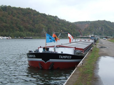 2009_1010Batellerie0172.JPG (150.59 Kio) Vu 2749 fois 2009_1010Batellerie0172.JPG