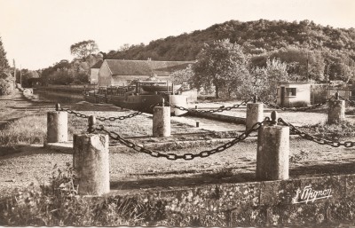 La Madeleine (S.-et-M.) - L'écluse de Beau Moulin (vagus).jpg