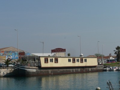 la peniche-bar.JPG