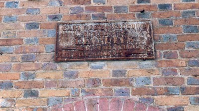 Ecluse du Puits - plaque.jpg (78.54 Kio) Vu 2953 fois Ecluse du Puits - plaque.jpg