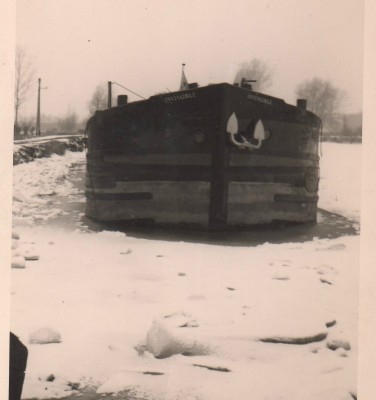 invincible.jpg (97.88 Kio) Vu 3247 fois invincible.jpg