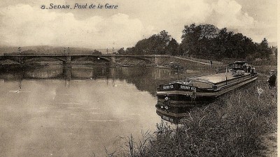 Solvay 63 - Sedan - Pont de la gare.jpg