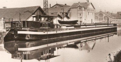 Solvay 78 - Damparis (Jura) - Canal et usine de Belvoye (détail).jpg